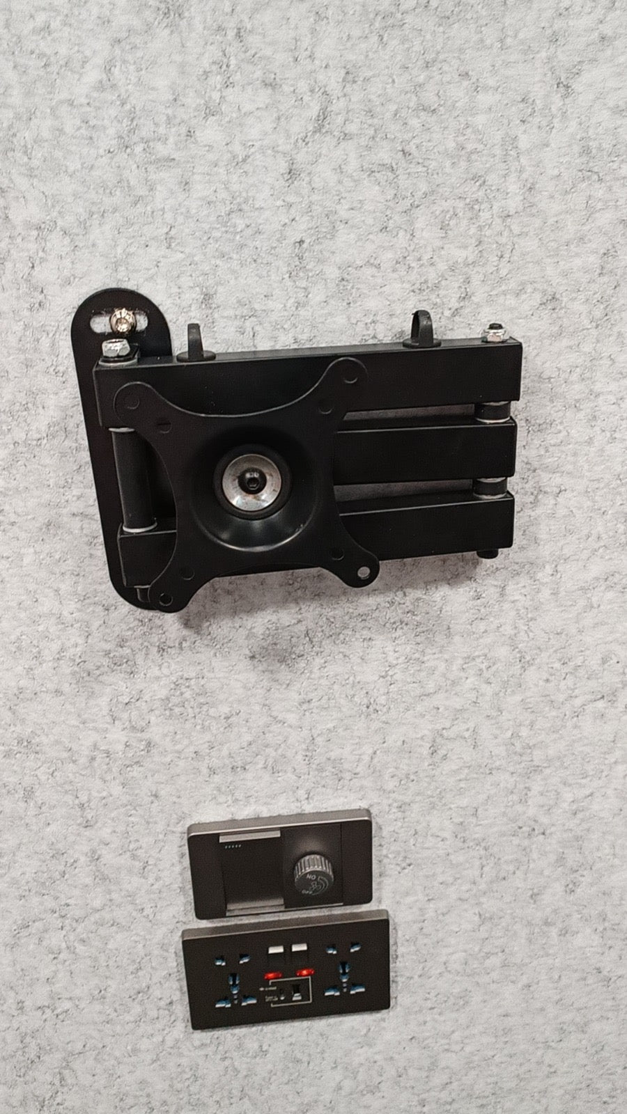 Bildschirm - Halterung / Screen Mount - SoSilent Box