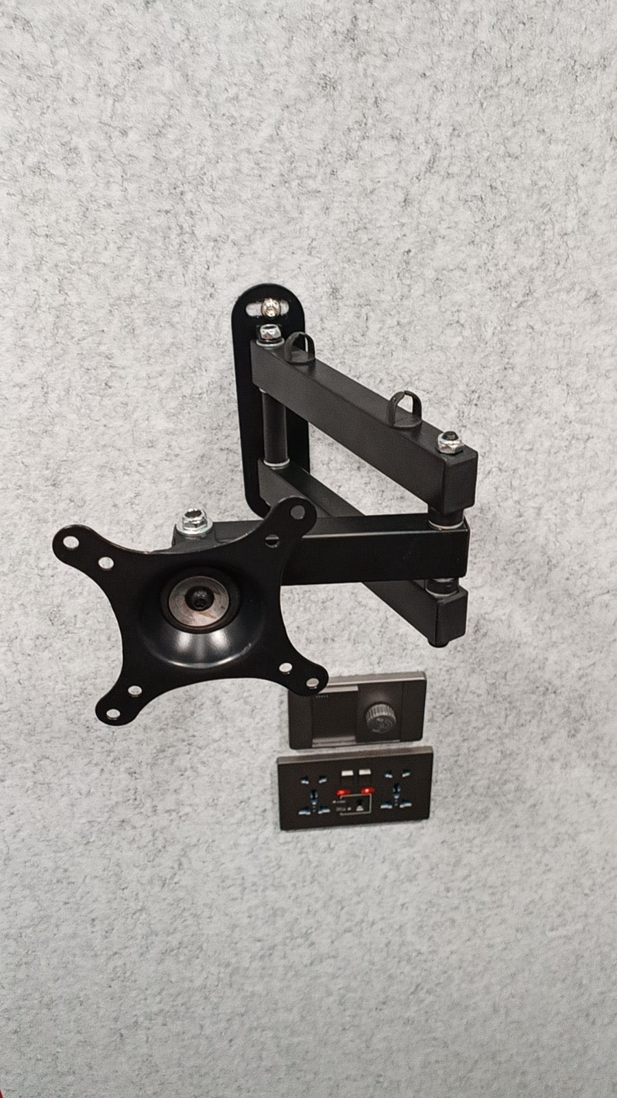 Bildschirm - Halterung / Screen Mount - SoSilent Box